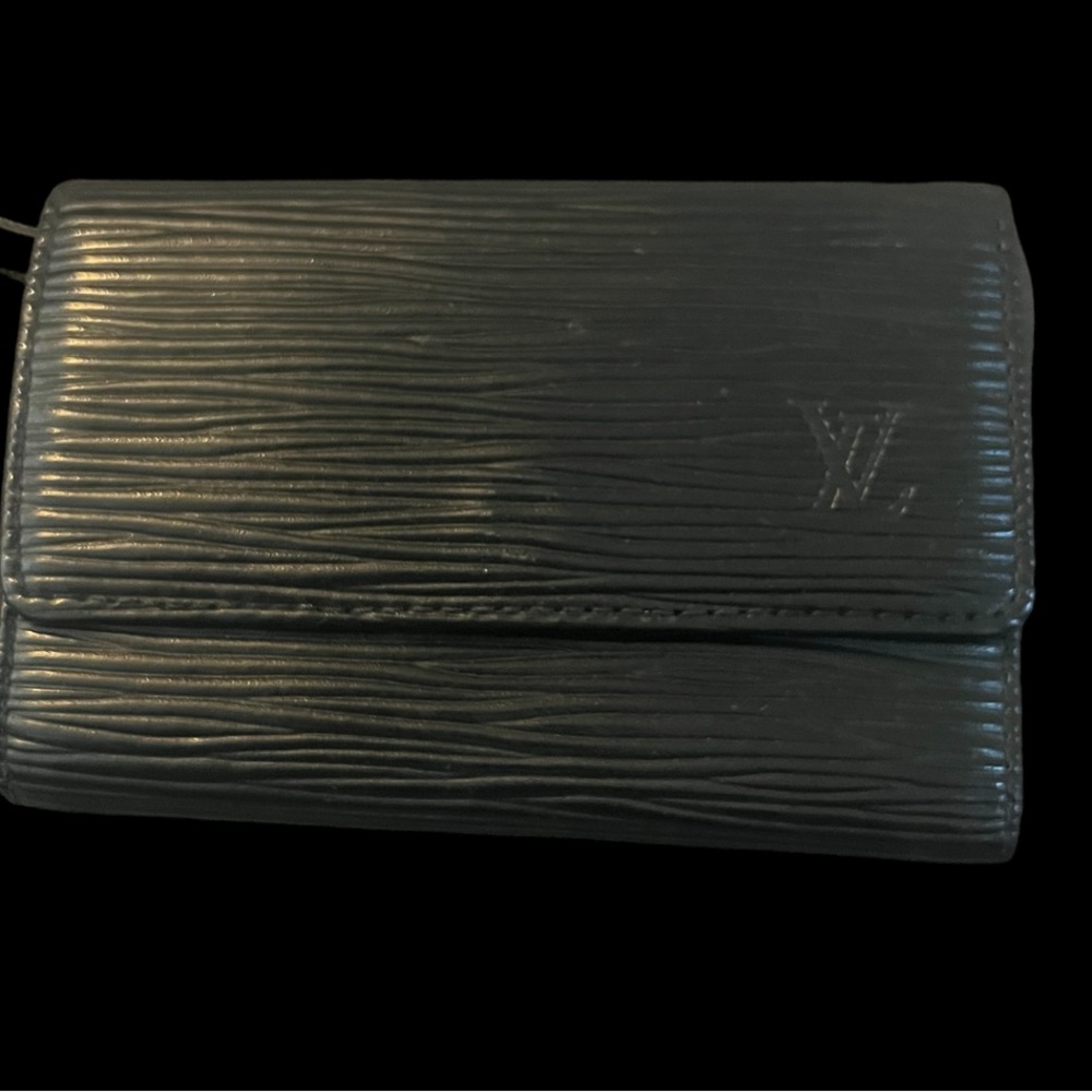 Authentic Louis Vuitton Key Holder